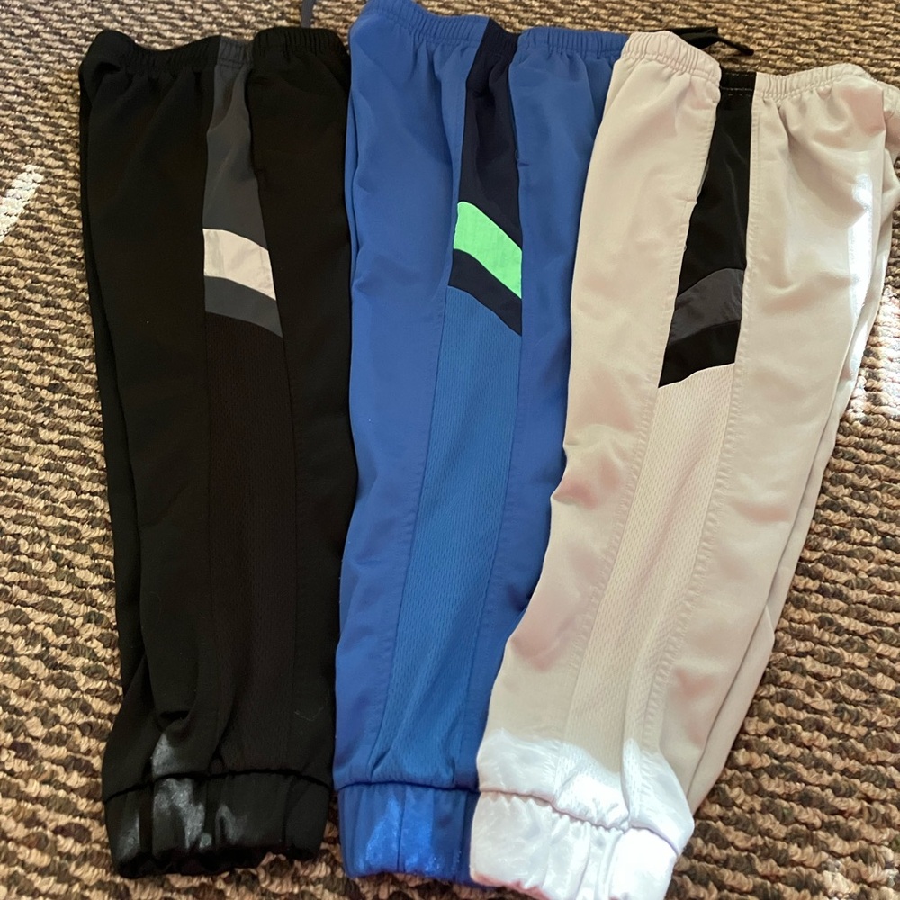 Bundle 3 pairs Athletic Works boys pants size 6/7